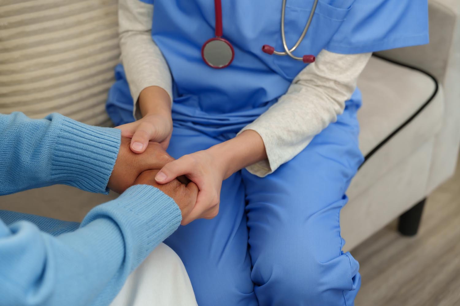 Medical professional offering support, related to bariatric surgery and healthy lifestyle guidance.